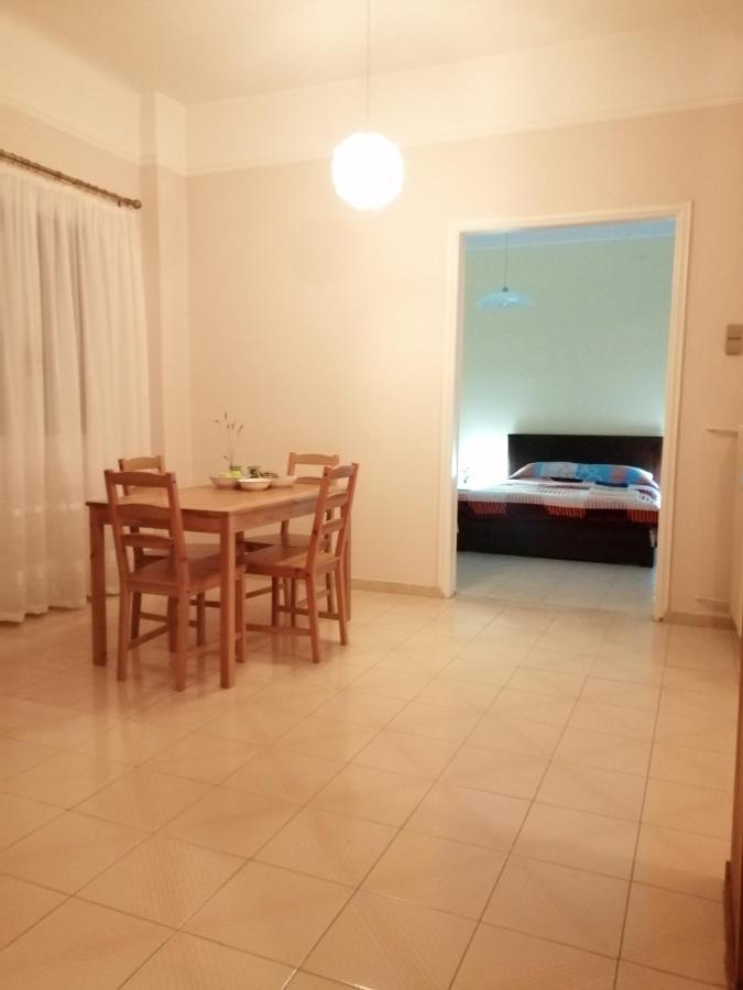 Kalamata Cozy Apartment Екстер'єр фото